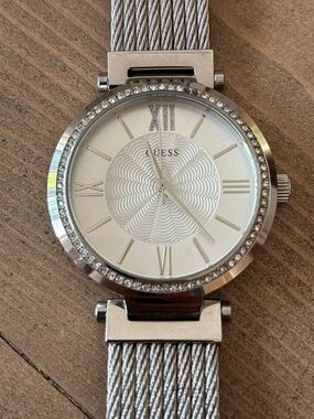 GUESS Silver Crystal-Accent Mesh Bracelet Watch